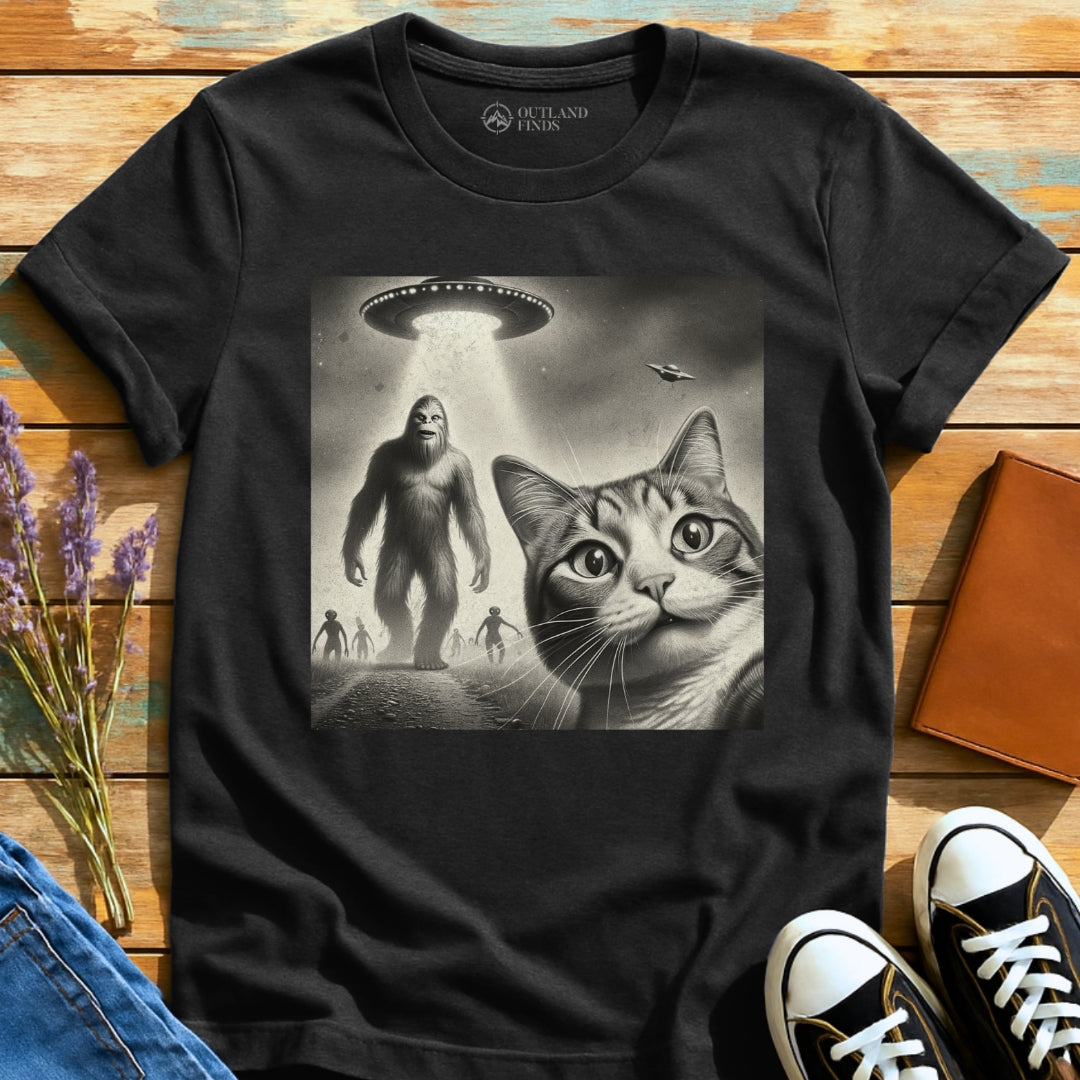 Cat Bigfoot Selfie T-Shirt