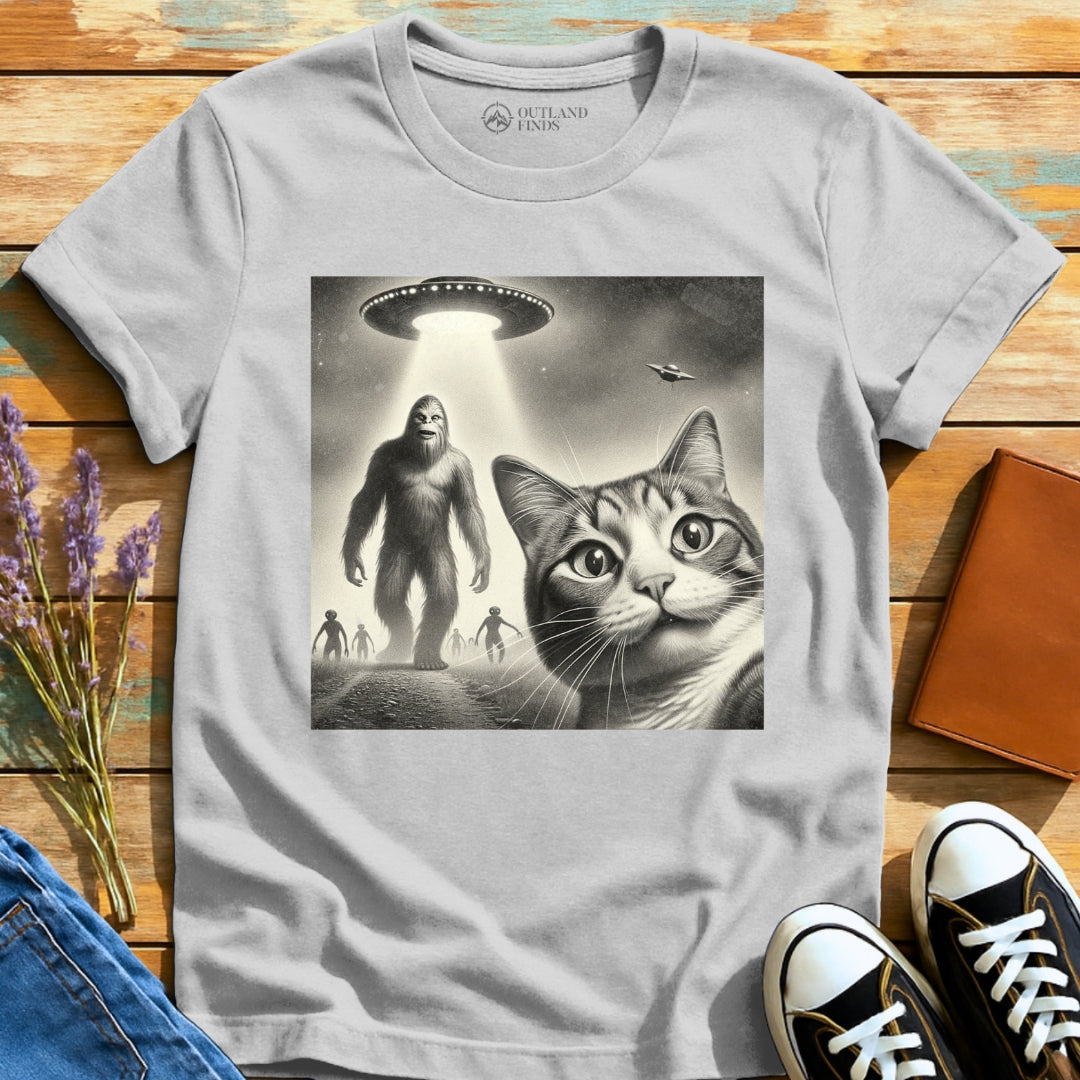 Cat Bigfoot Selfie T-Shirt