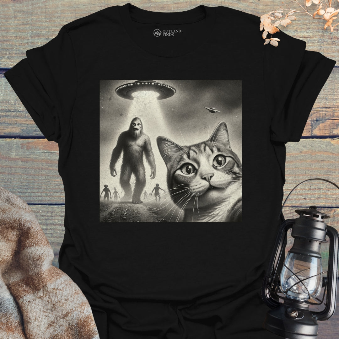Cat Bigfoot Selfie T-Shirt