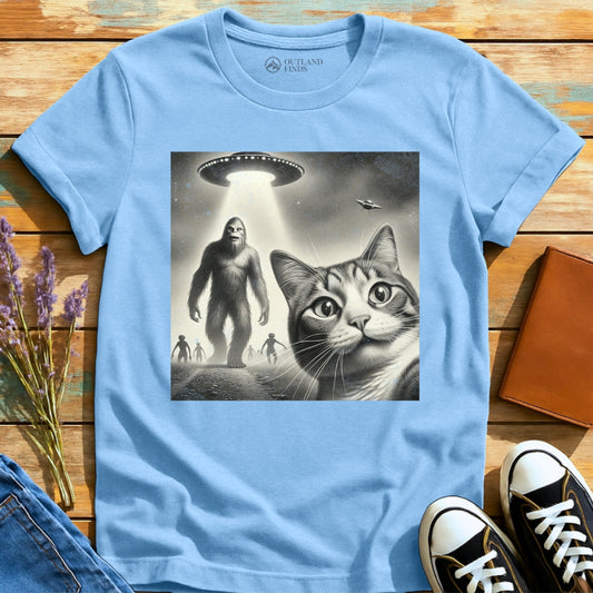 Cat Bigfoot Selfie T-Shirt
