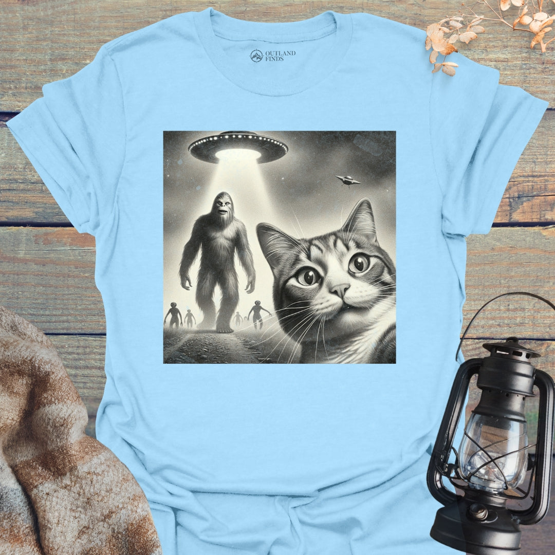 Cat Bigfoot Selfie T-Shirt