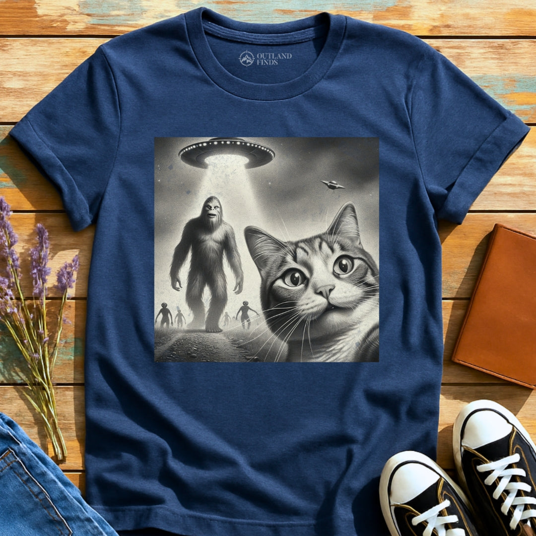 Cat Bigfoot Selfie T-Shirt