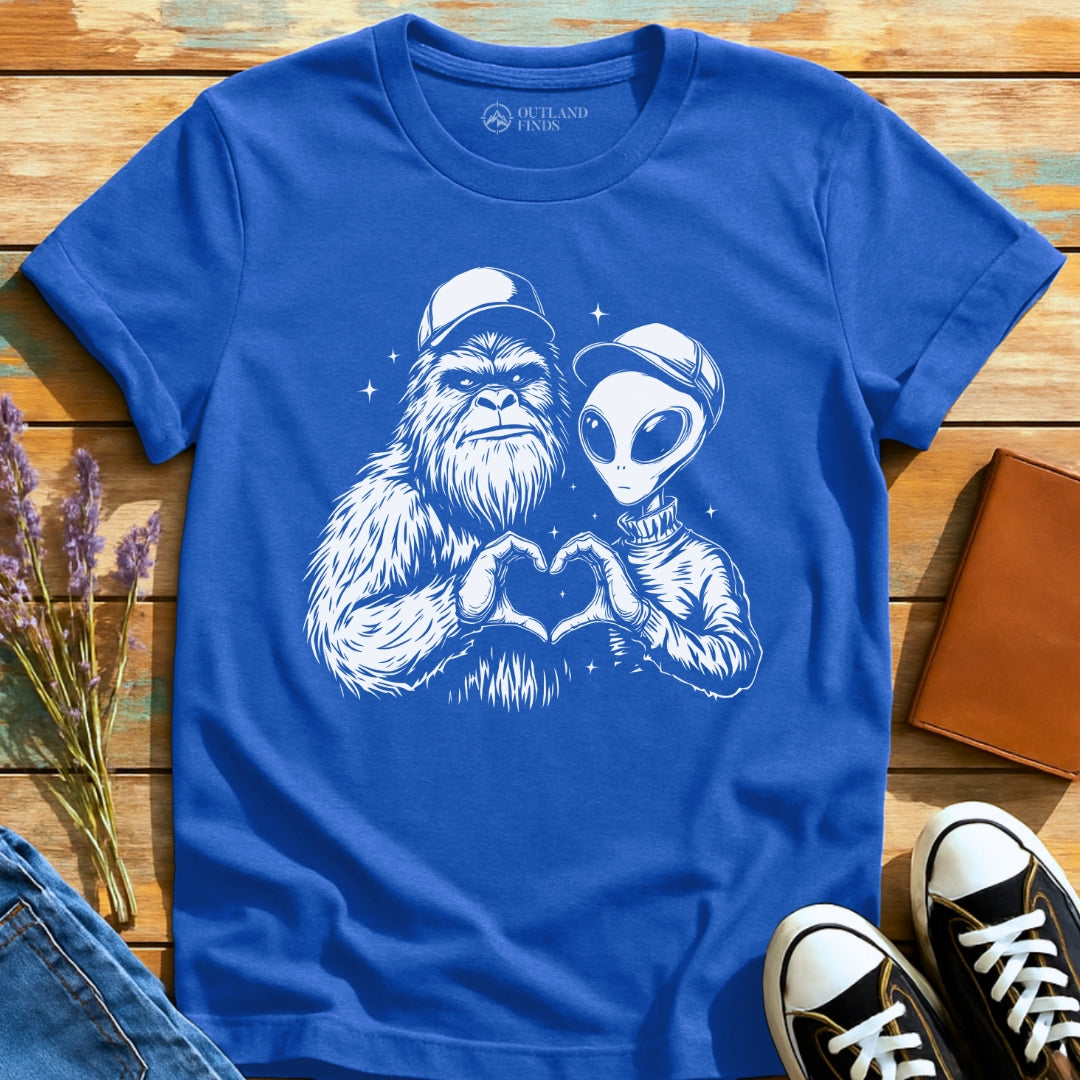 Bigfoot We Heart T-Shirt
